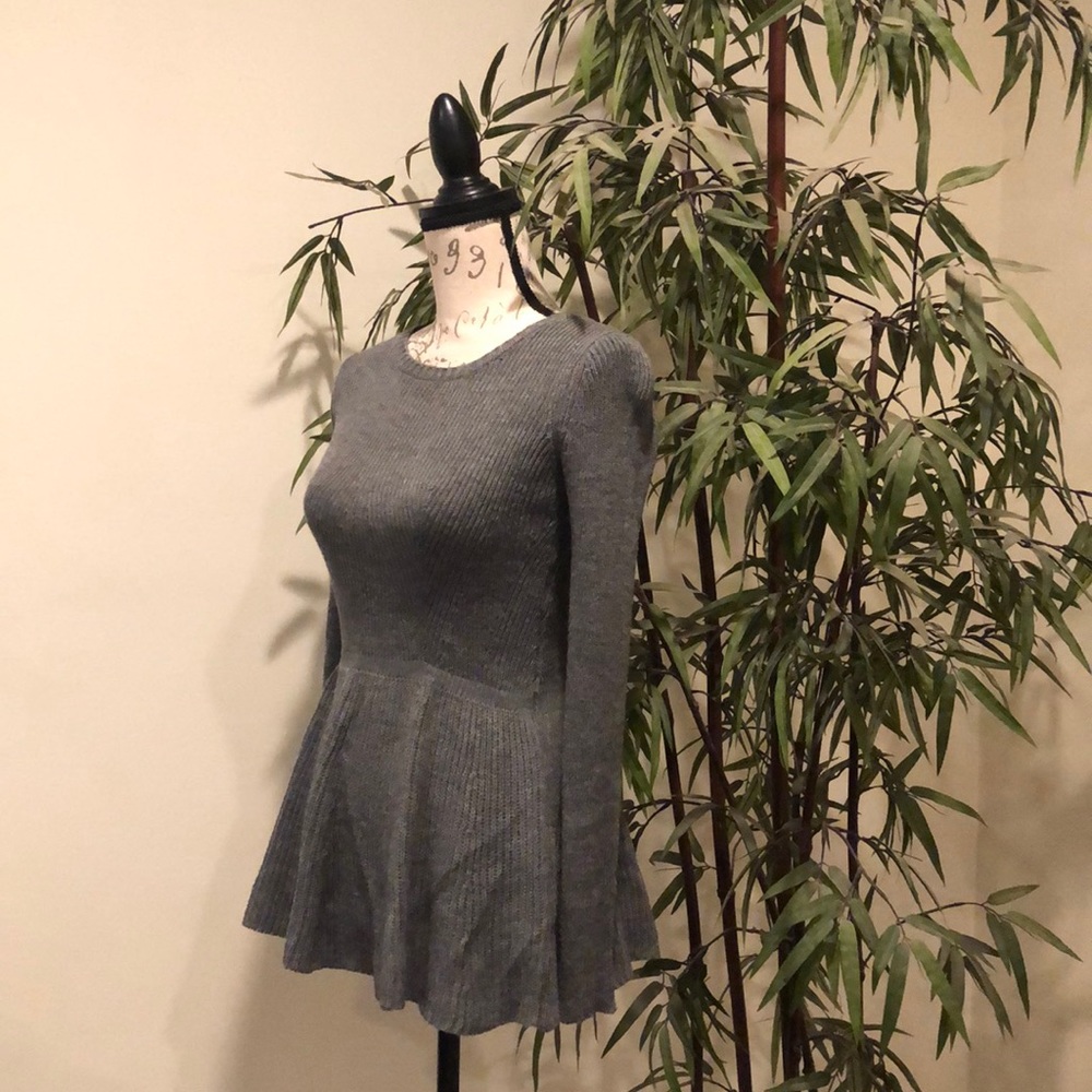 Sweater - Picture 2 of 5